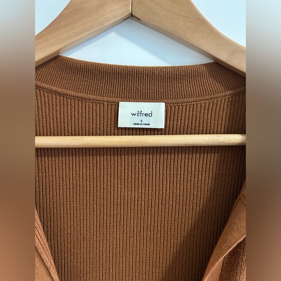 Like NEW Aritzia Wilfred Cove Dress - Picture 2 of 3